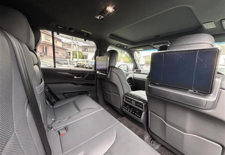 Lexus LX Черный