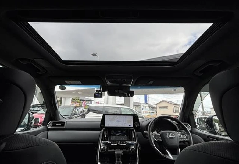 Lexus LX Черный