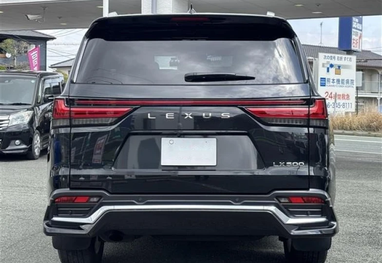 Lexus LX Черный