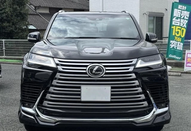 Lexus LX Черный