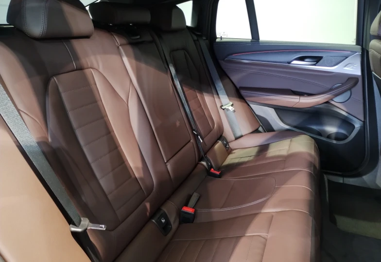 BMW X4 Черный