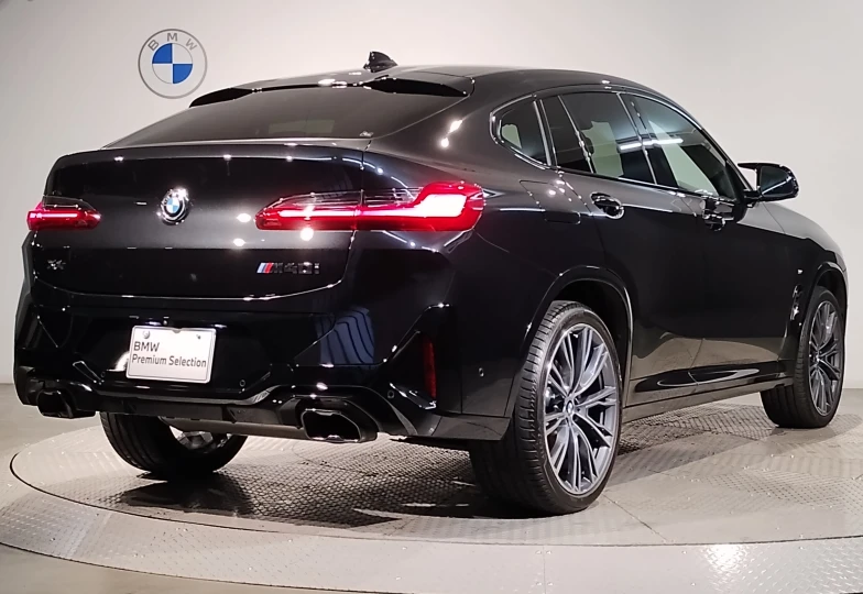 BMW X4 Черный