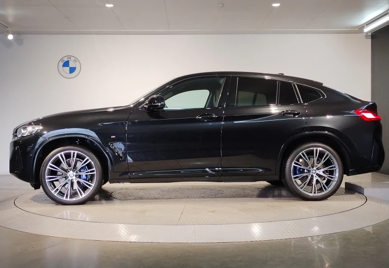 BMW X4 Черный