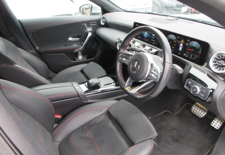 Mercedes CLA-class Серый