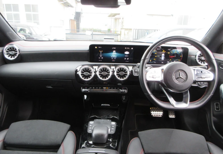 Mercedes CLA-class Серый