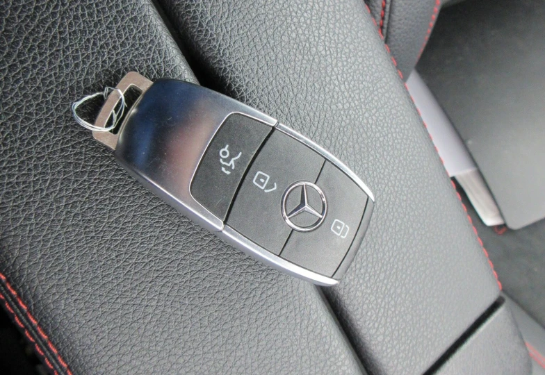 Mercedes CLA-class Серый