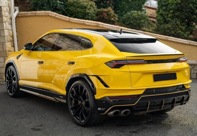 Lamborghini Urus Желтый