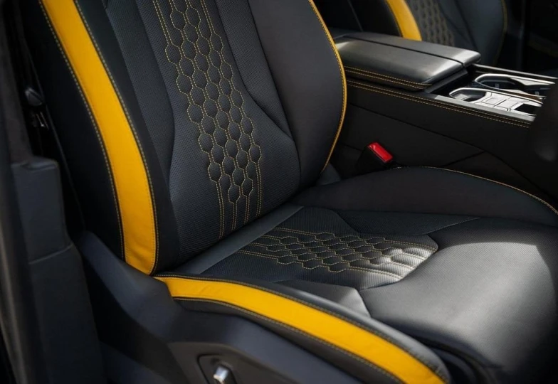 Lamborghini Urus Желтый