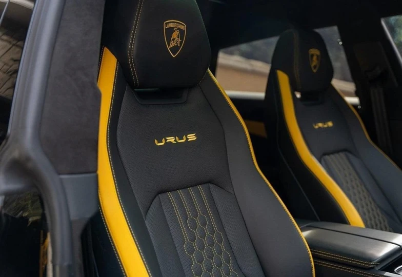 Lamborghini Urus Желтый