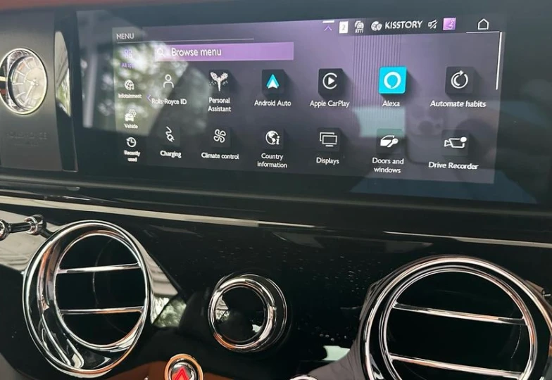 Rolls-Royce Spectre Белый