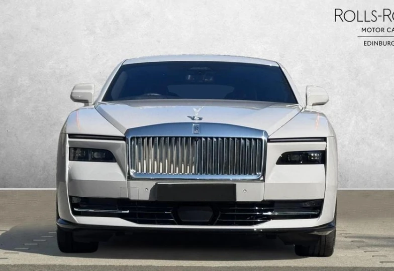 Rolls-Royce Spectre Белый