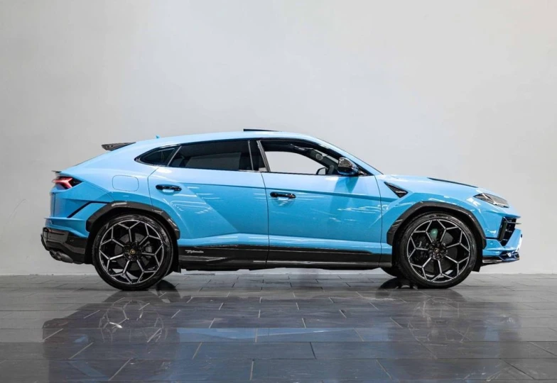 Lamborghini Urus Синий