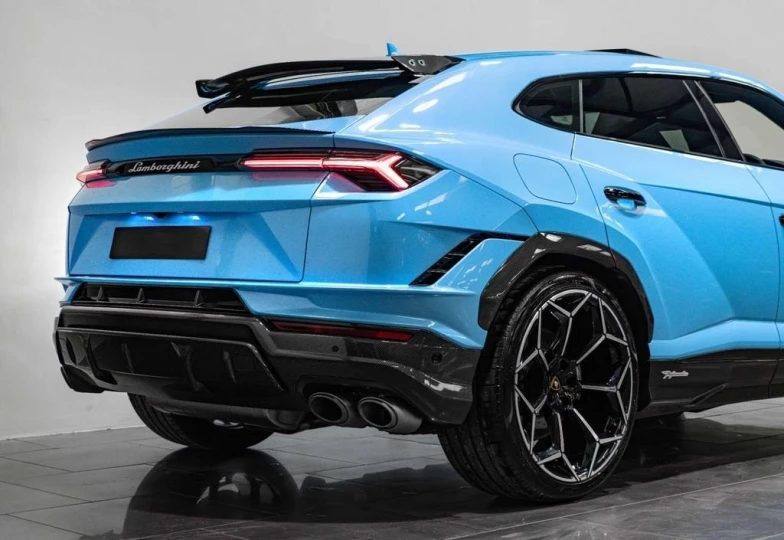 Lamborghini Urus Синий