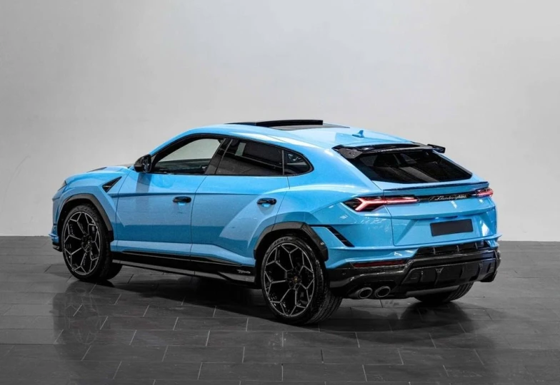 Lamborghini Urus Синий