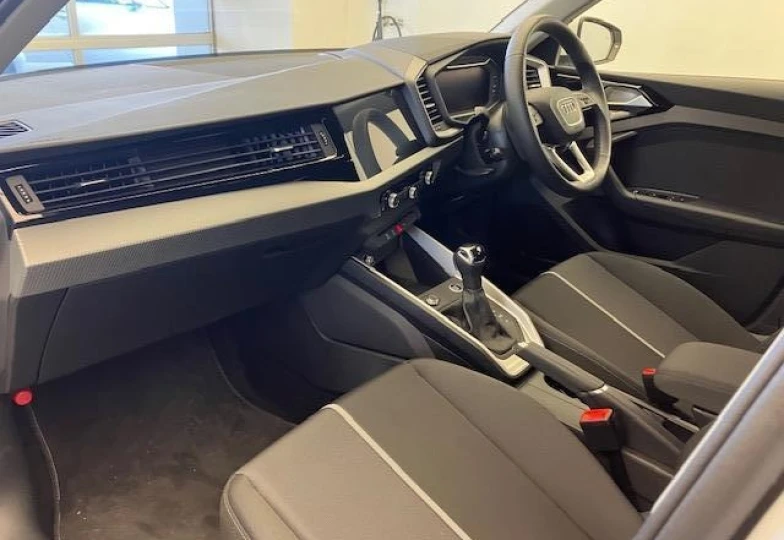 Audi A1 Белый