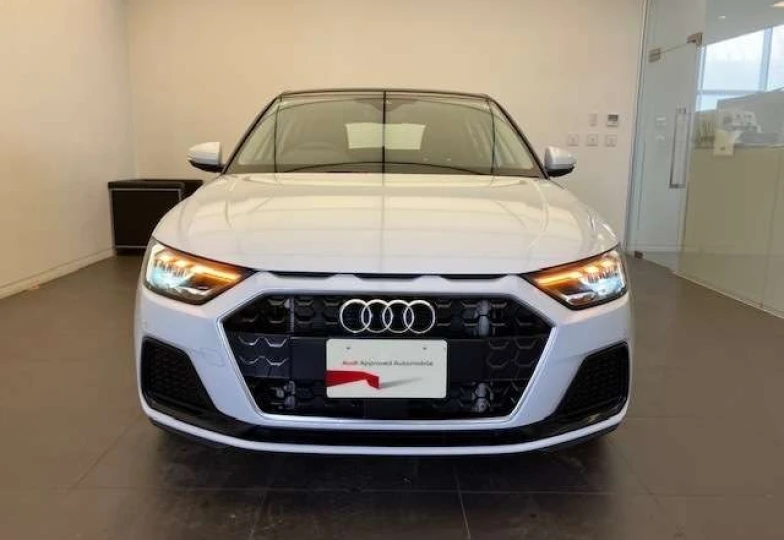 Audi A1 Белый