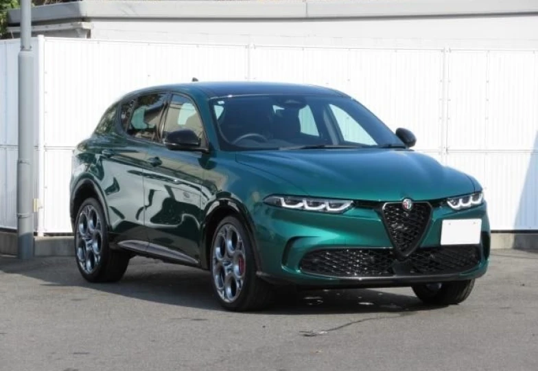 Alfa Romeo Tonale Зеленый