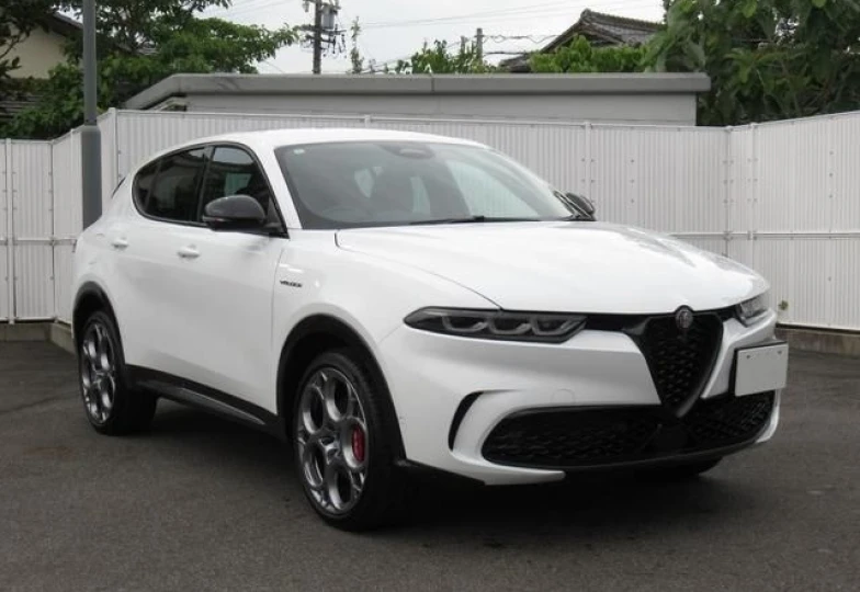 Alfa Romeo Tonale Белый