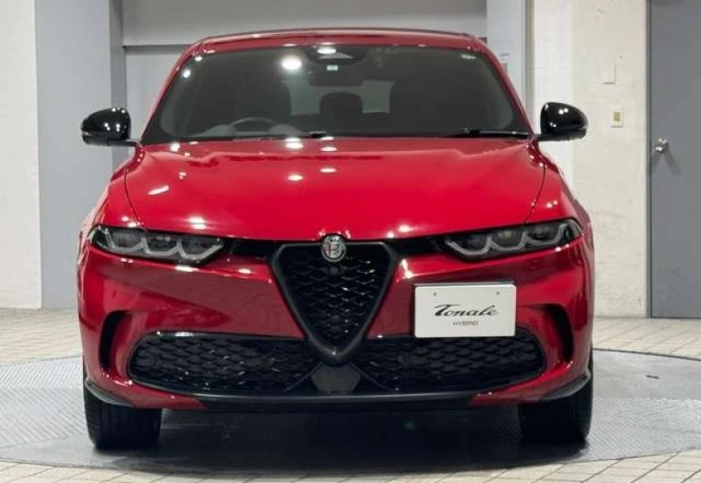 Alfa Romeo Tonale Red