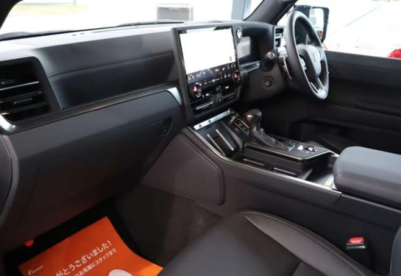 Lexus GX Зеленый