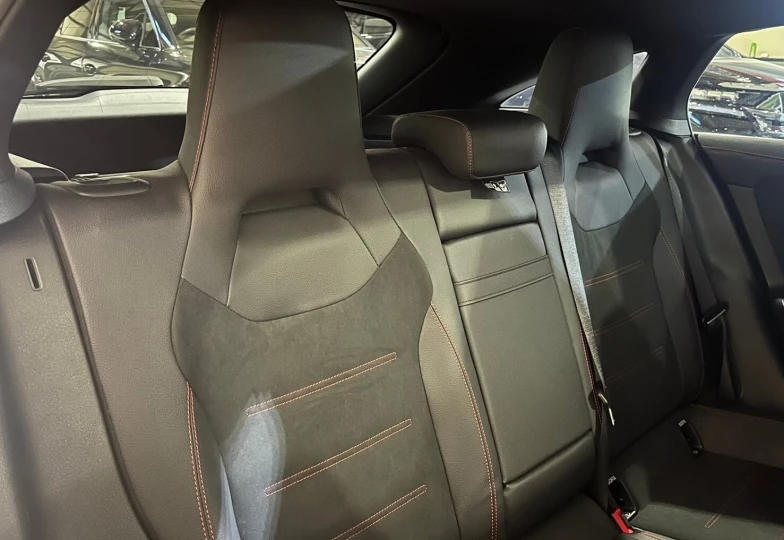 Mercedes CLA-class Белый