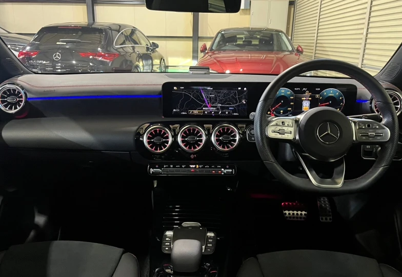 Mercedes CLA-class Белый