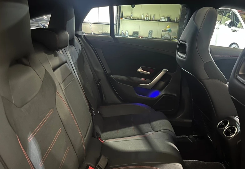 Mercedes CLA-class Белый