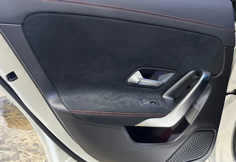 Mercedes CLA-class Белый