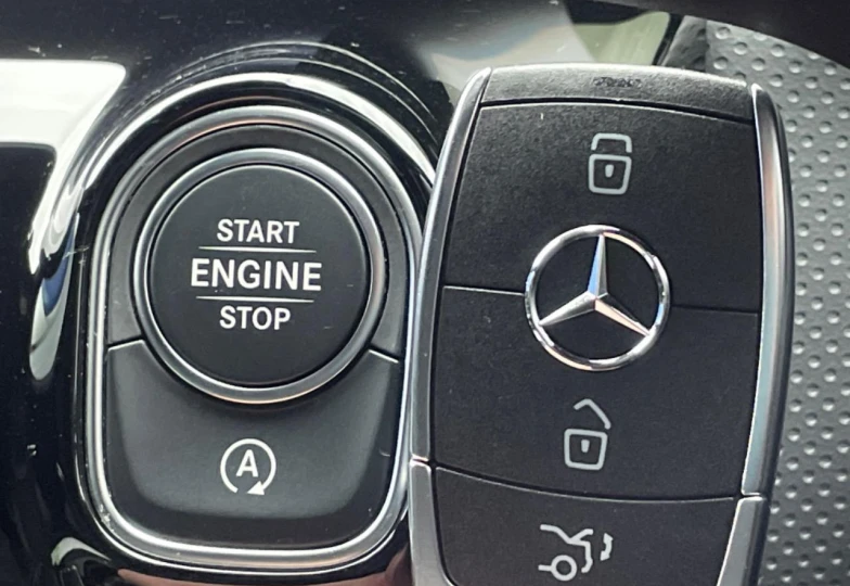Mercedes CLA-class Белый