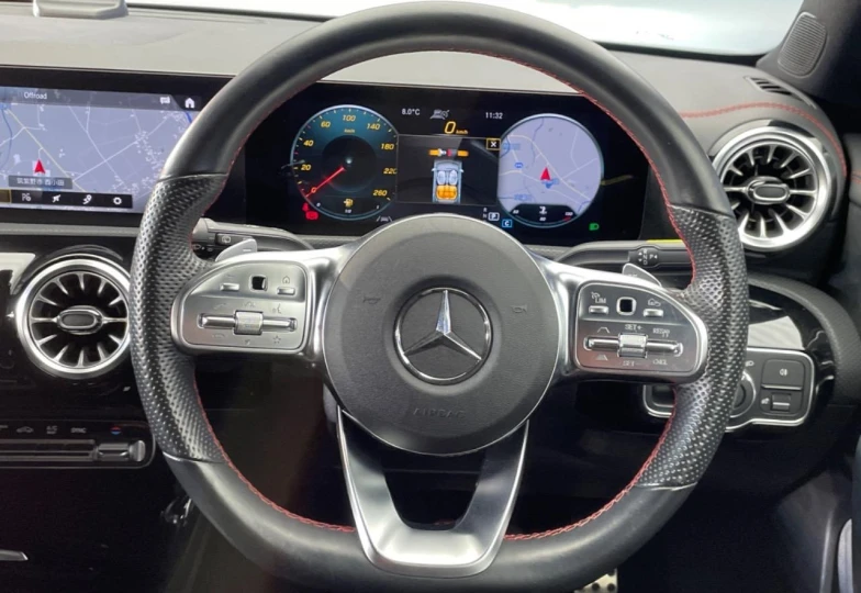 Mercedes CLA-class Белый
