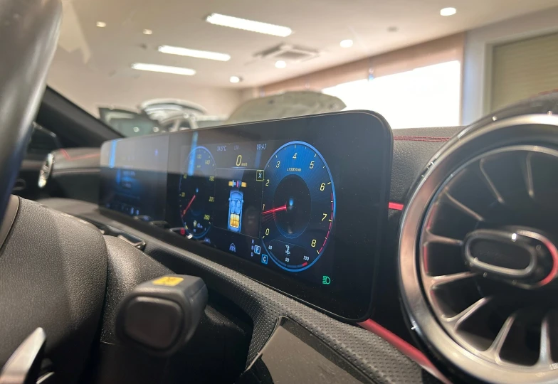 Mercedes-benz CLA-class Черный