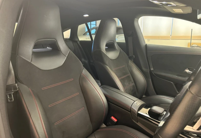 Mercedes-benz CLA-class Черный