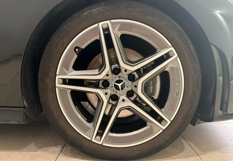 Mercedes-benz CLA-class Черный