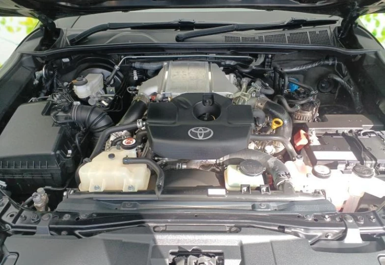 Toyota Hilux Синий