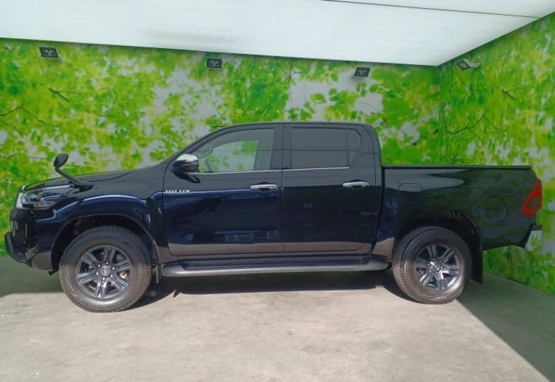 Toyota Hilux Синий
