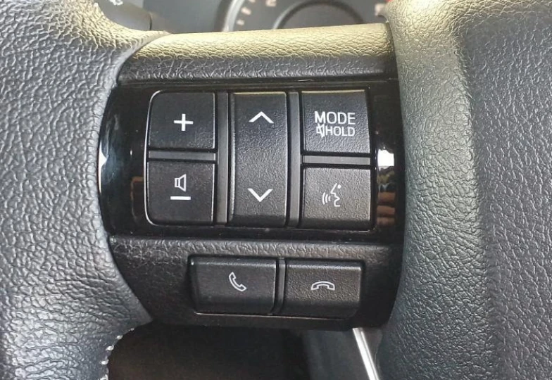 Toyota Hilux Синий