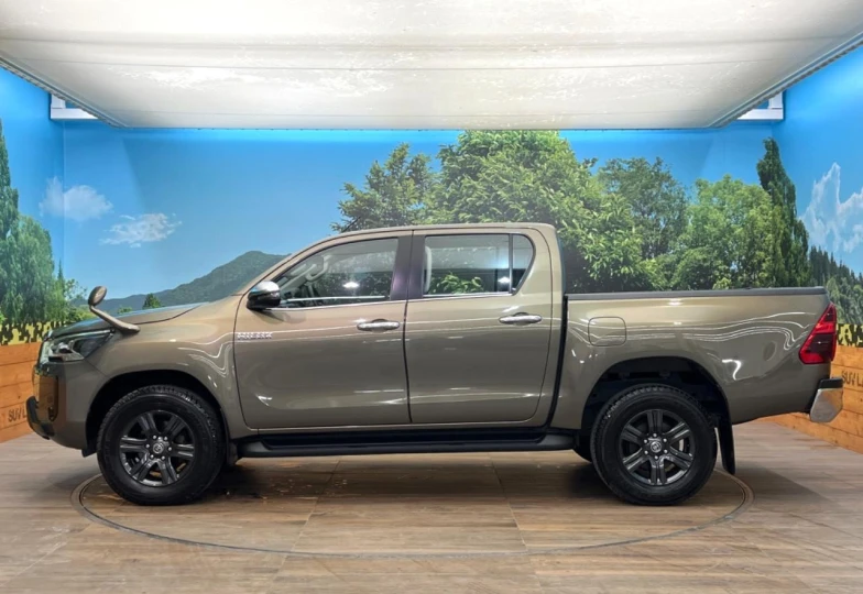 Toyota Hilux Коричневый