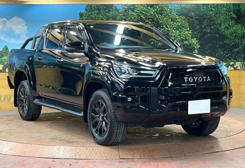 Toyota Hilux Черный