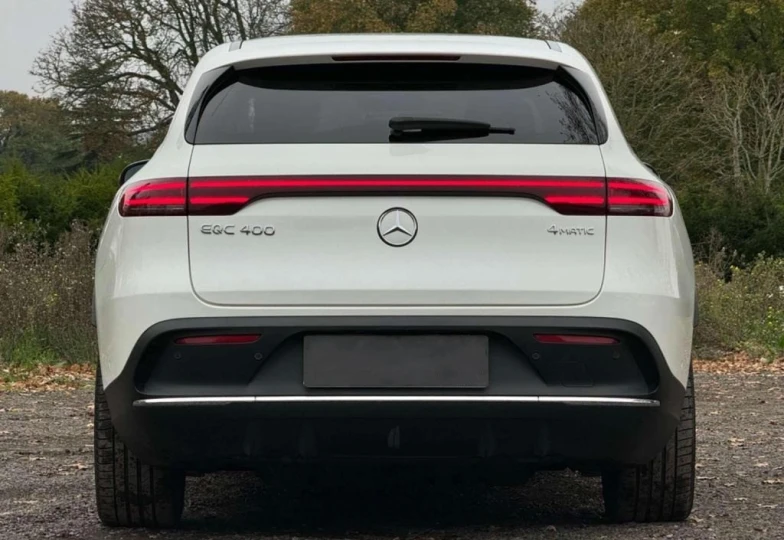 Mercedes EQC Белый