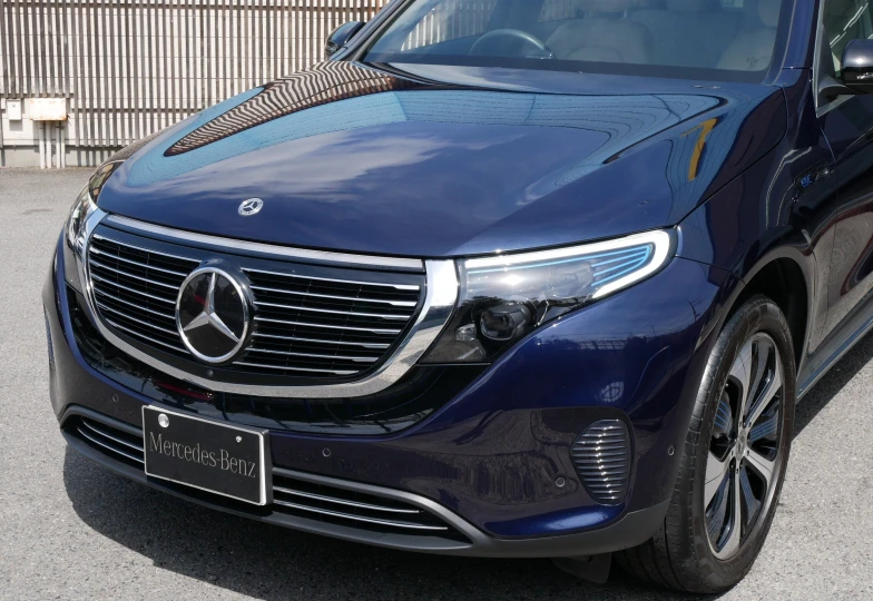 Mercedes EQC Черный