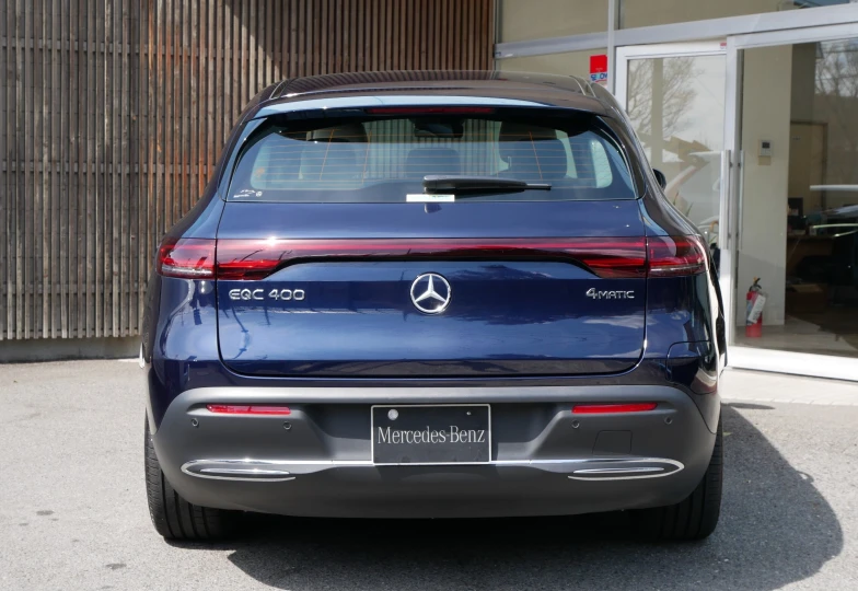 Mercedes EQC Черный