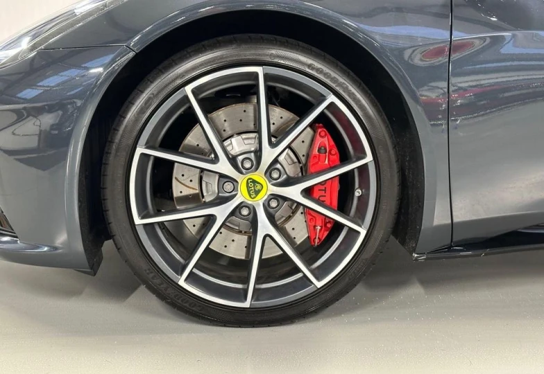 Lotus Emira Black