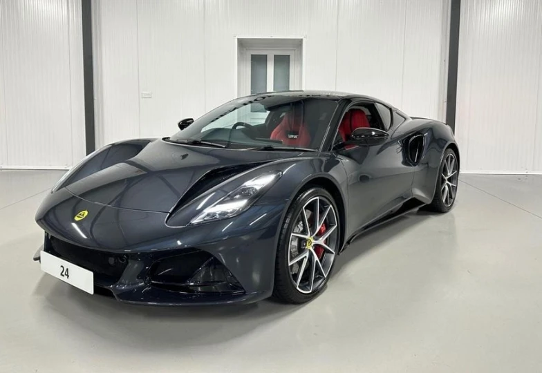 Lotus Emira Black