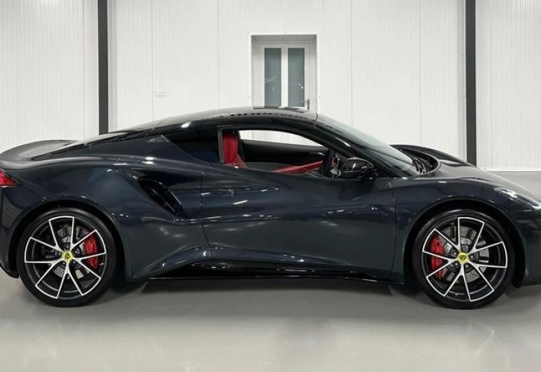 Lotus Emira Black