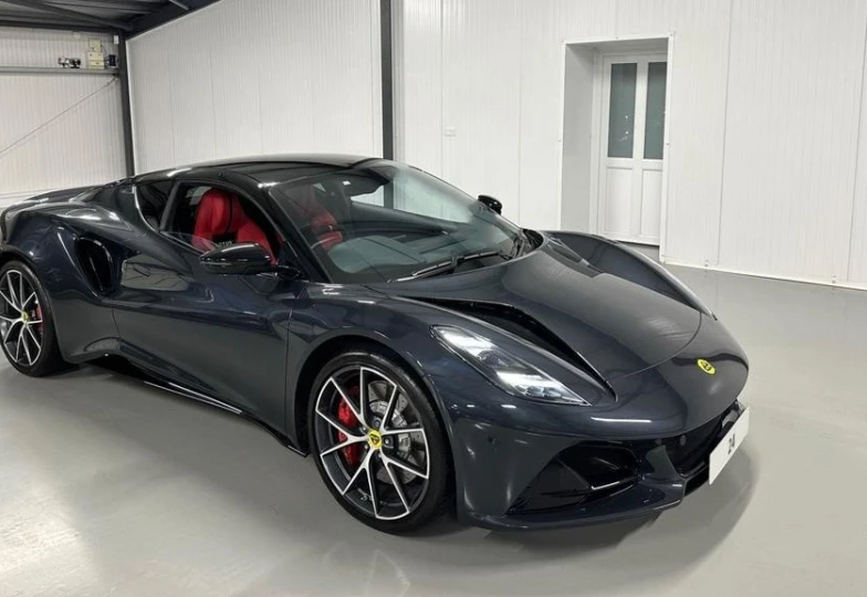 Lotus Emira Black