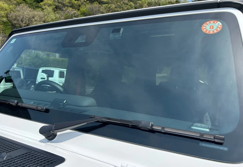 Mercedes G-class Белый