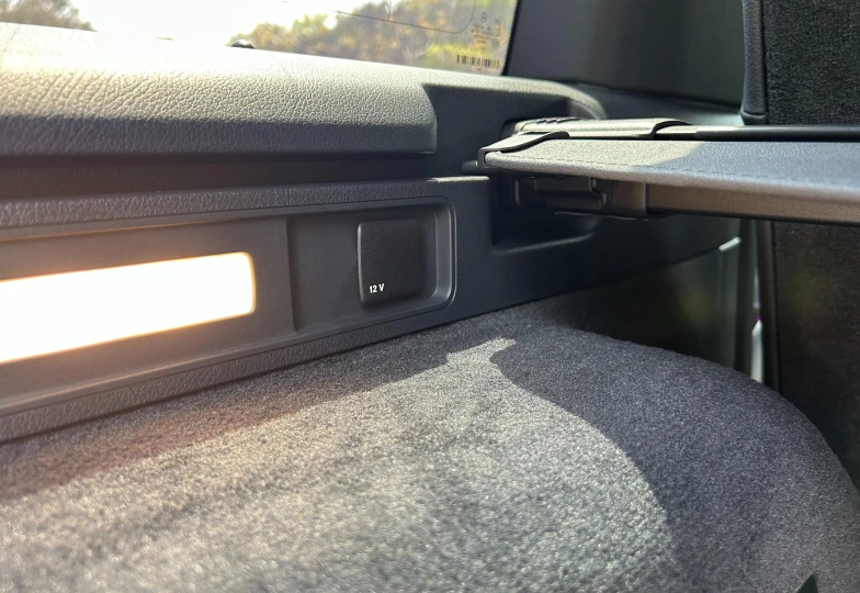 Mercedes G-class Белый