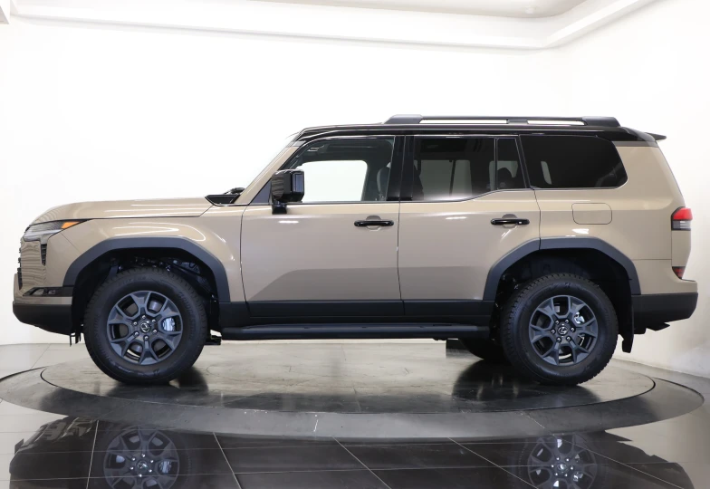 Lexus GX Бежевый