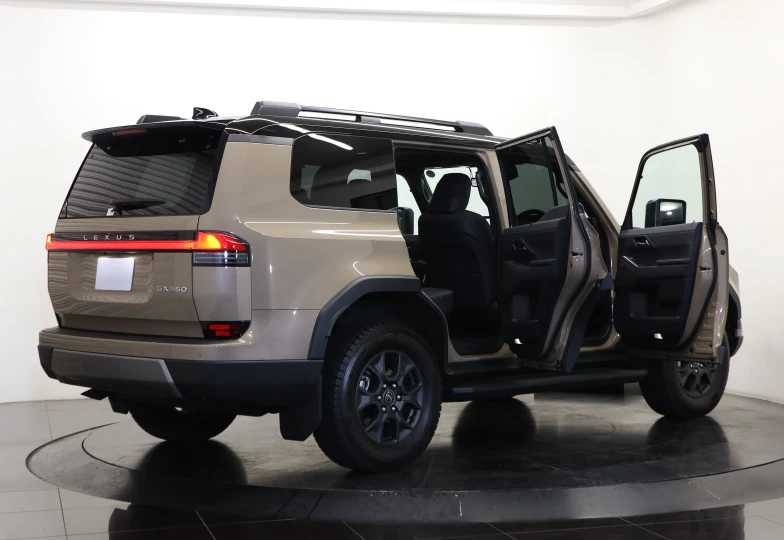 Lexus GX Бежевый