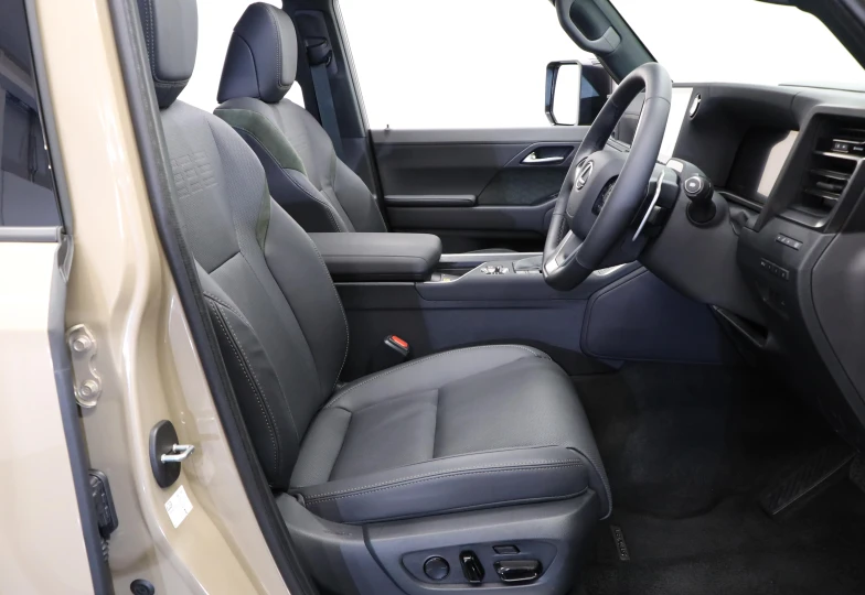 Lexus GX Бежевый